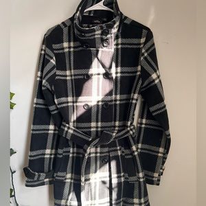 Plaid Jacket with buttons and tie